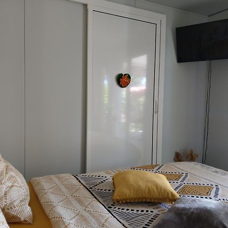 S'Cale Tropikal - Gite Cosy Avec Piscine Privee Petit-Canal エクステリア 写真