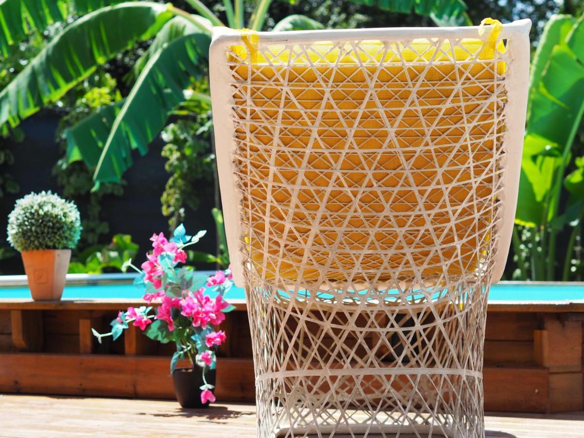 S'Cale Tropikal - Gite Cosy Avec Piscine Privee Petit-Canal エクステリア 写真