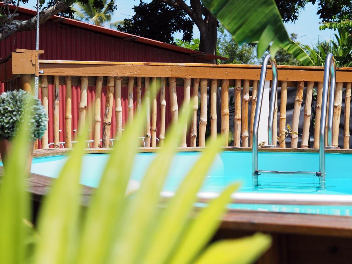 S'Cale Tropikal - Gite Cosy Avec Piscine Privee Petit-Canal エクステリア 写真